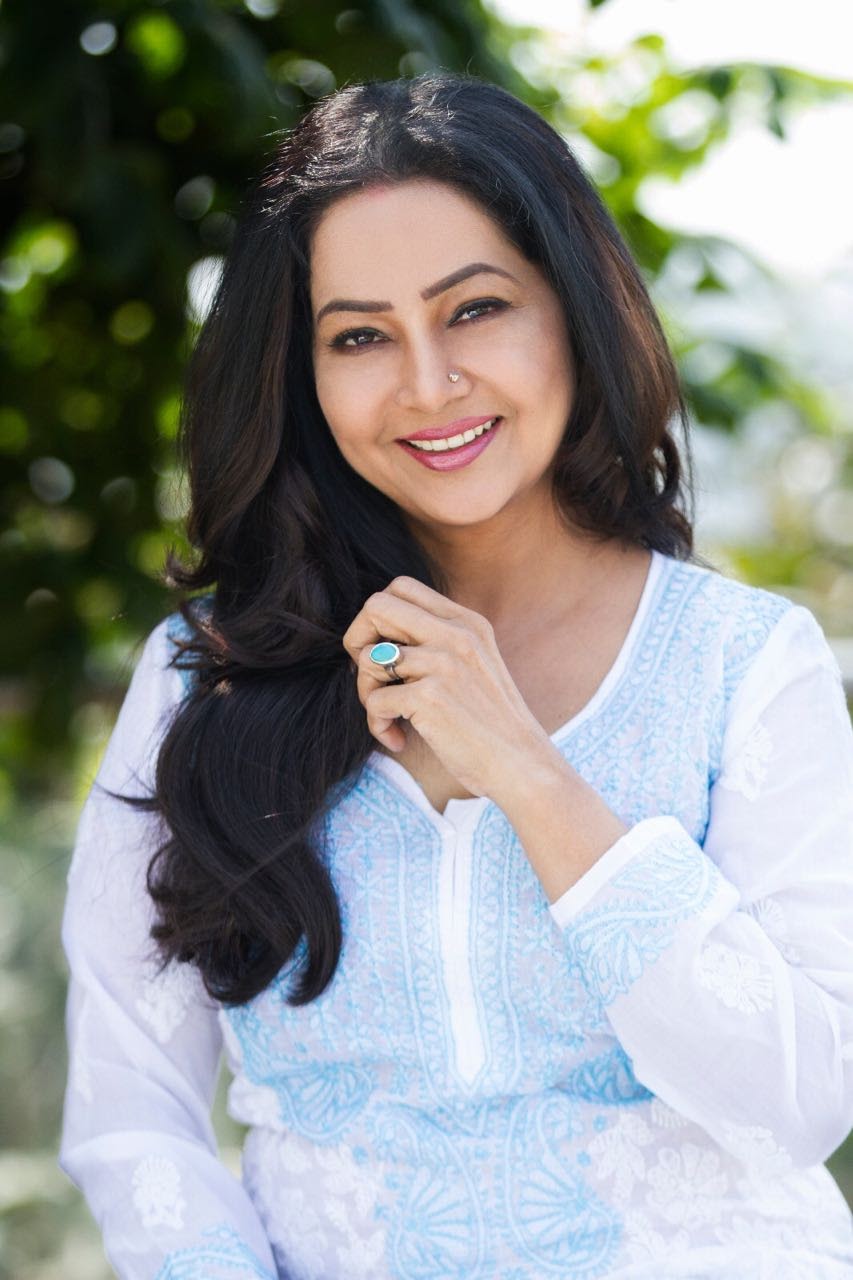 Actress Shubhangi Latkar at Millennium Smile Dental Clinic