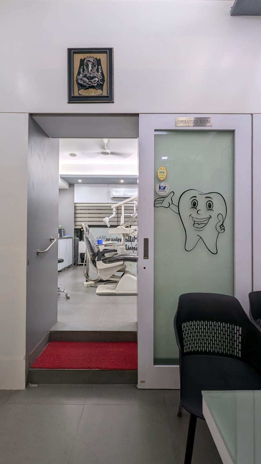 Operatory room entrance at Millennium Smile Dental Clinic