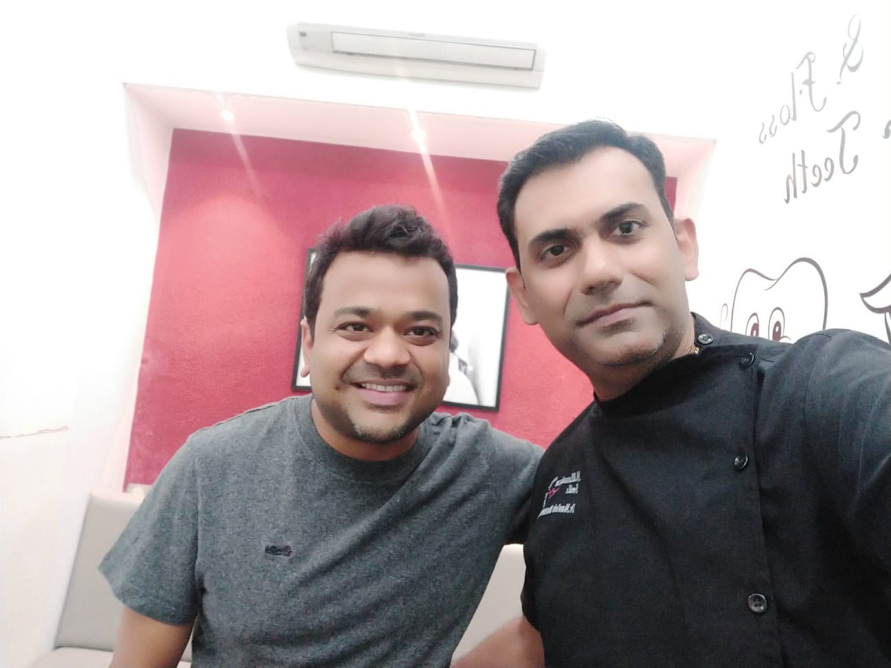 Dr. Manish Sonawane with a visiting celebrity patient